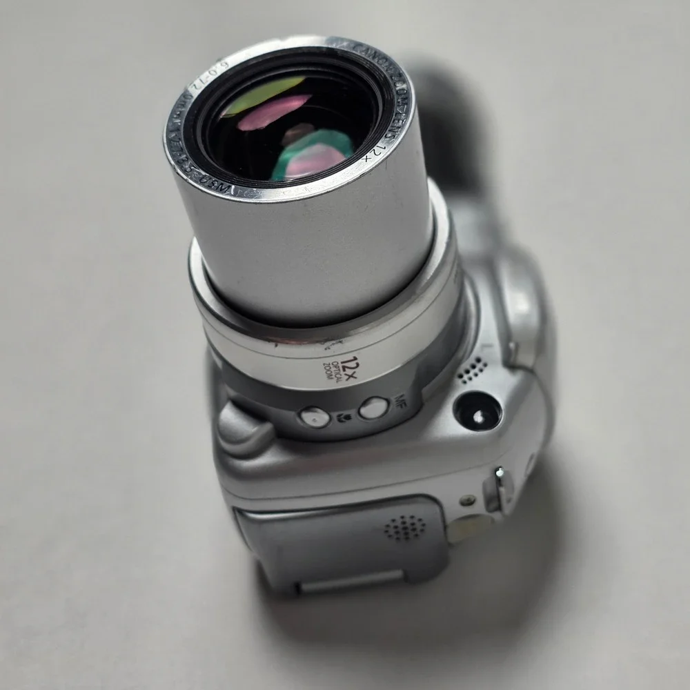 Canon PowerShot S2 IS Digital Camera‎ 5.0MP 12x Zoom PC1130 FOR PARTS ONLY